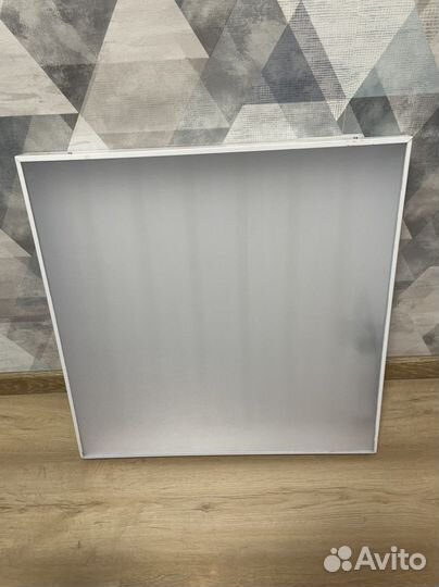 Светильник потолочный светодиодный