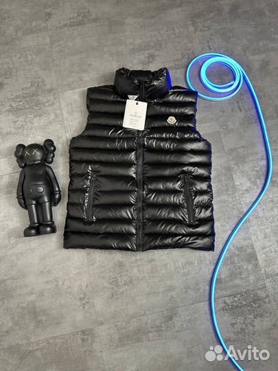 Жилетка moncler