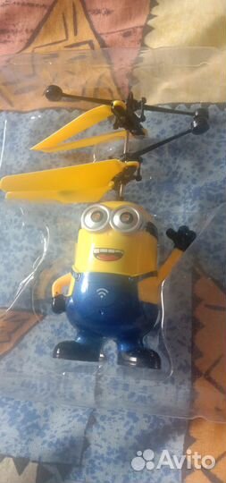 Летающий миньон