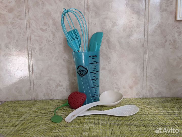 Для кухни приборы, посуда