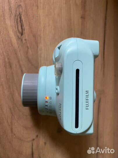 Плёночный фотоаппарат моменталтных снимков