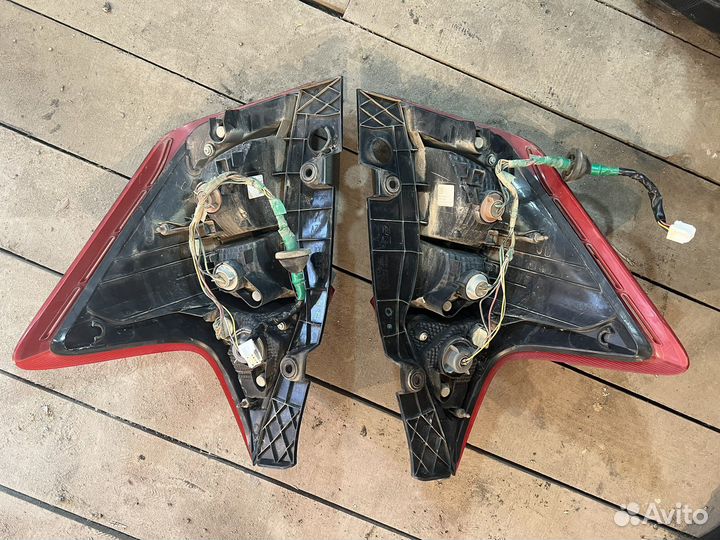 Nissan Note задний фанарь