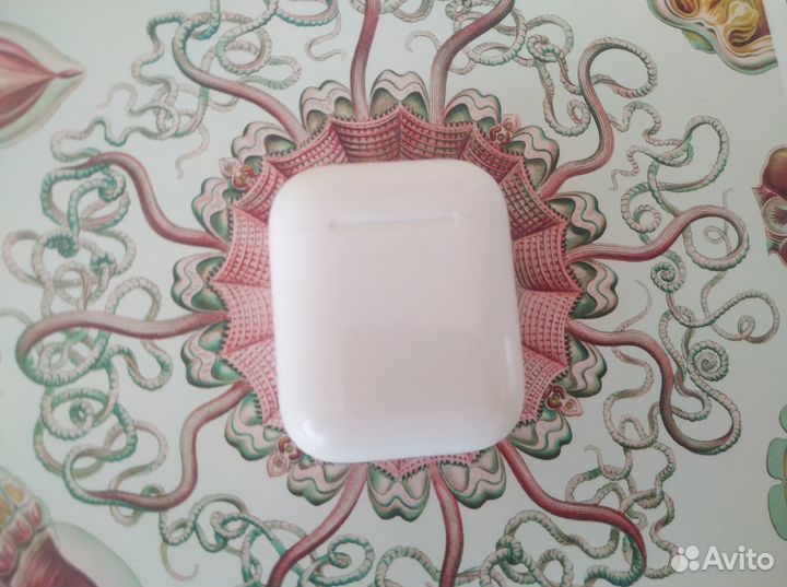 Airpods 2 кейс бу оригинальный