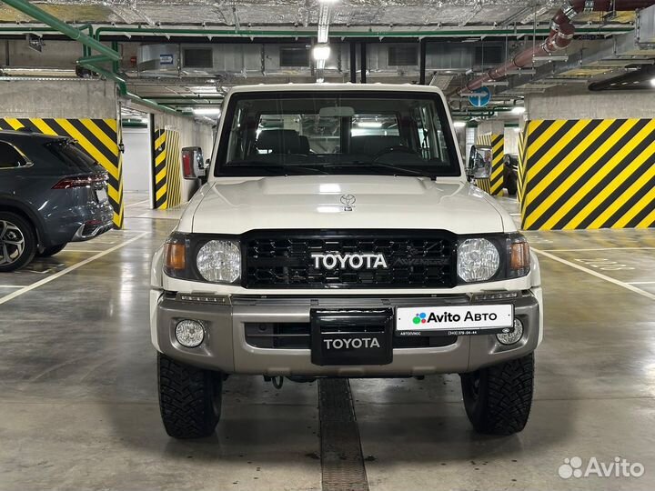 Toyota Land Cruiser 4.0 МТ, 2022, 13 500 км