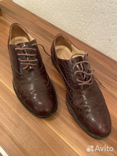 Туфли (броги)