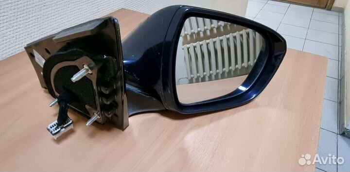 Зеркало заднего вида