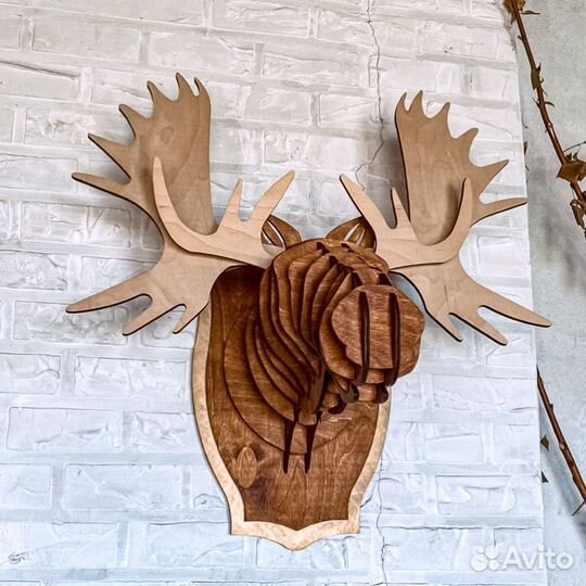Голова лося из дерева