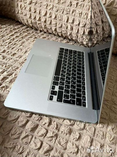 MacBook Pro 15 2013г Ретина core I7 3.4ghz/8gb ram