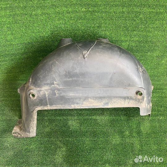 Подкрылок задний левый Renault Trafic 2.5 2005