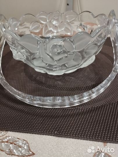 Ваза с ручкой ‘роза‘