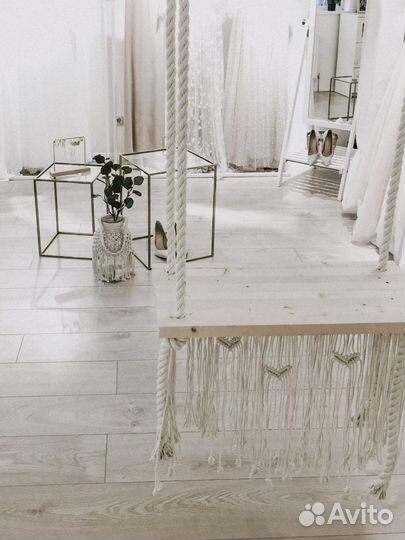 Качель интерьерная