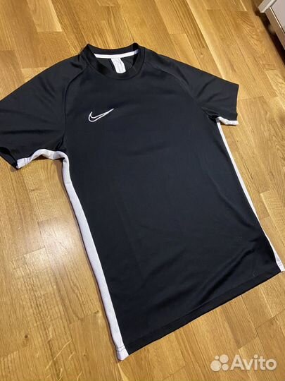 Футболка Nike Dri-Fit