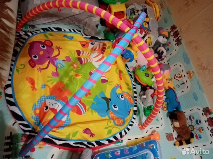 Развивающий коврик