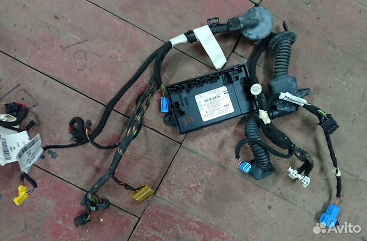 Блоки управления дверьми с проводкой Mercedes w221