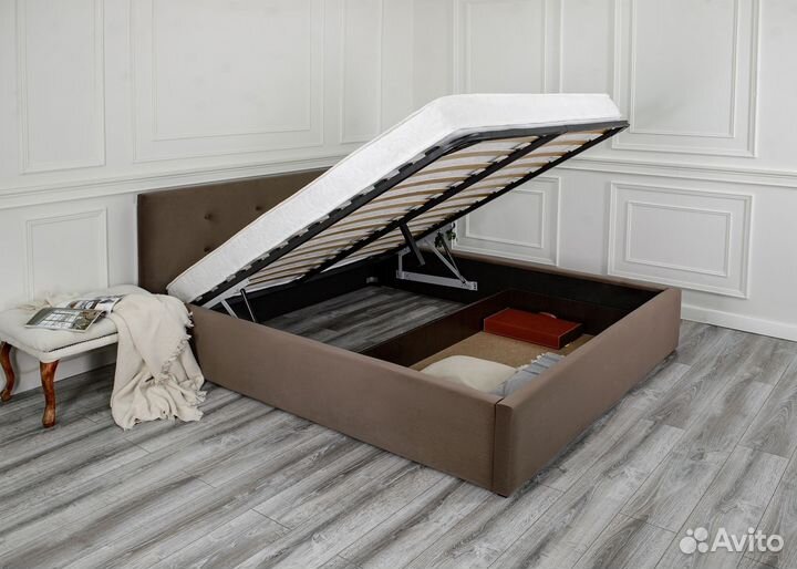 Кровать с подъемным механизмом и матрасом 180х200