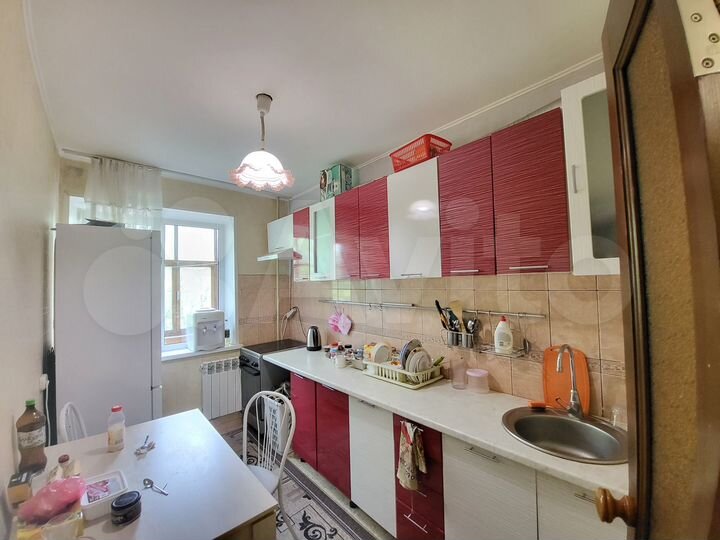 3-к. квартира, 65 м², 3/9 эт.