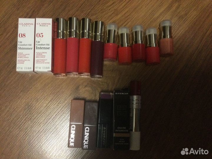 Помада блеск для губ