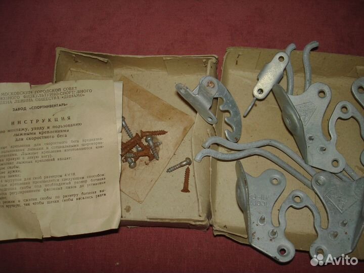 Лыжные крепления и лыжные ботинки