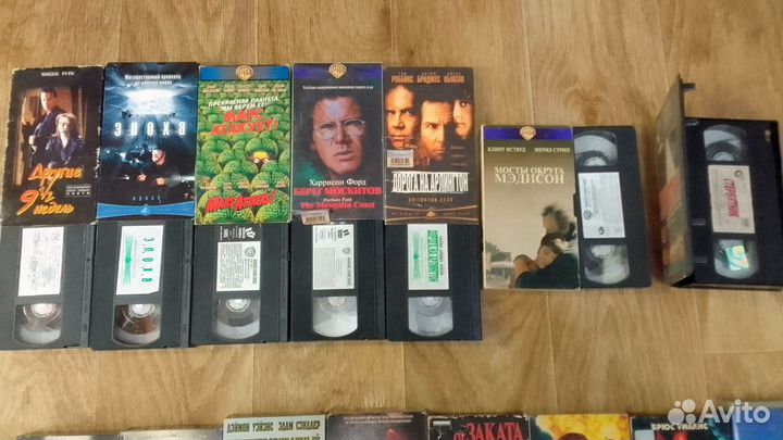 Видеокассеты с фильмами. Лицензия