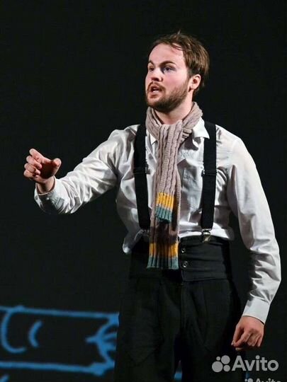 Педагог по актерскому мастерству