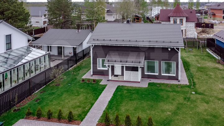 Коттедж 168 м² на участке 8,8 сот.