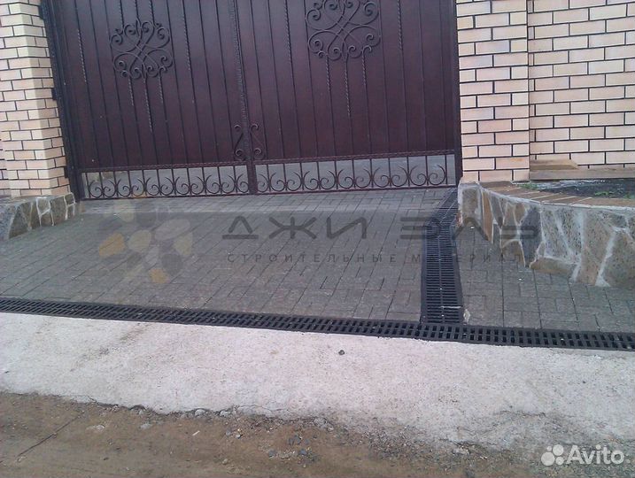 Лоток водосточный