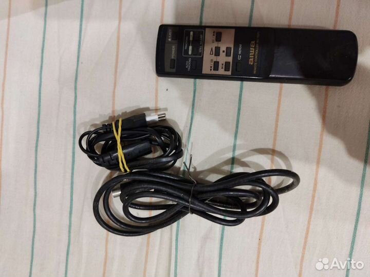 Видеомагнитофон aiwa E295DK