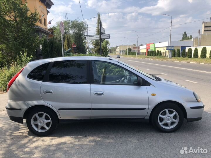 Nissan Tino, 2000