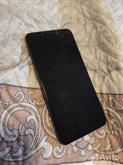 Xiaomi Pocophone F1, 6/128 ГБ