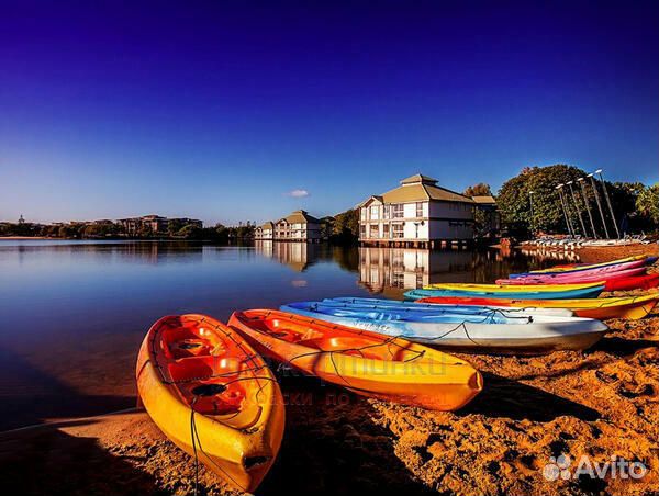 Картина по номерам 40x50 Причал лодок на песчаном