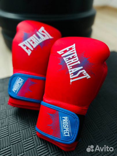 Детские боксерские перчатки Everlast Prospect 8 oz