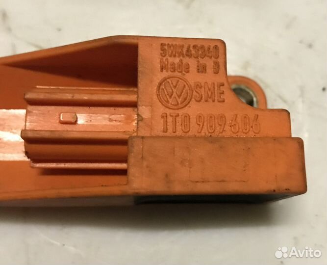 Датчик airbag Volkswagen Touran 1T0909606