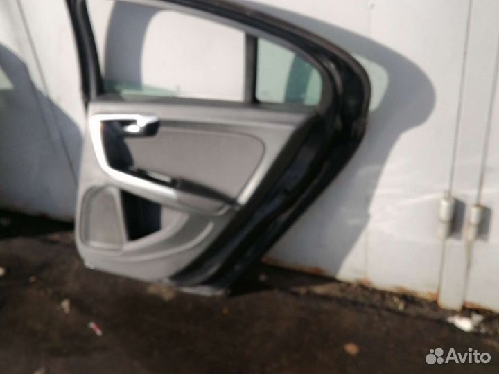 Дверь задняя правая на Volvo S60 2 поколение