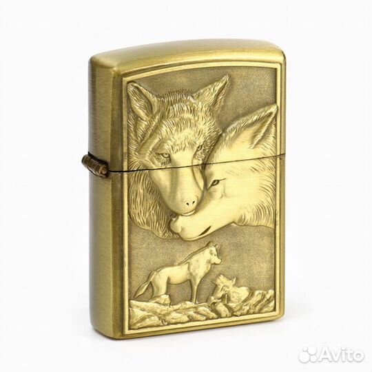 Зажигалка бензиновая Волки