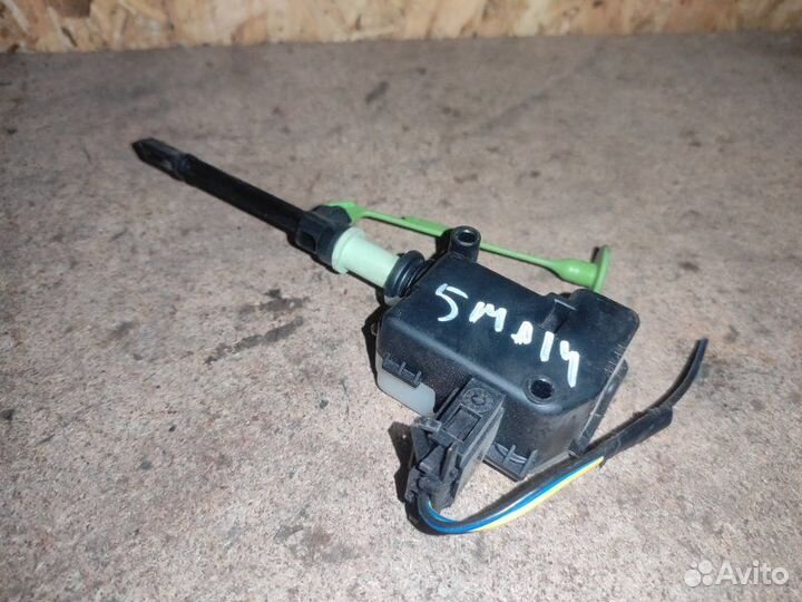 Замок лючка бензобака Volvo Xc60 DZ88 D5204T2 2010