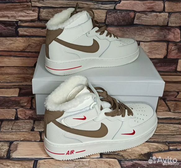 Кроссовки женские Nike Air Force 1 mid 07 зимние