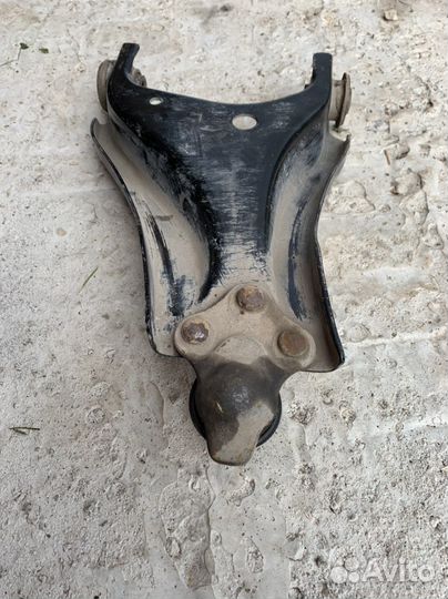 Рычаг передний Renault Duster