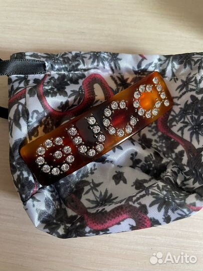 Заколка для волос