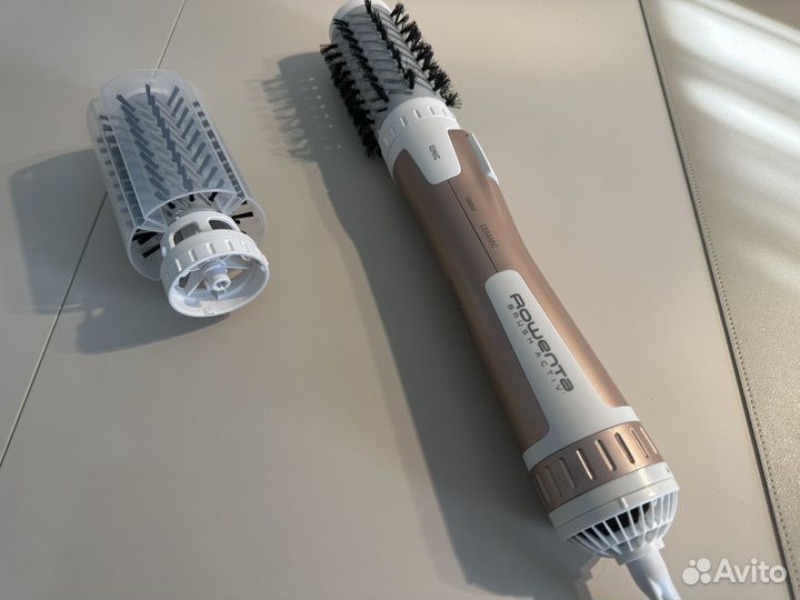 Rowenta Вращающаяся фен-щетка для волос