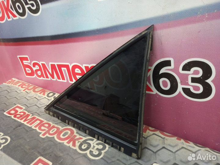 Стекло двери(форточка) Toyota Camry