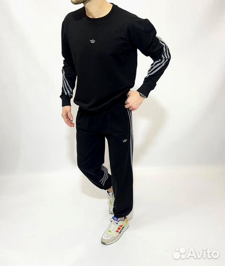 Спортивные костюмы Adidas