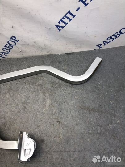 Петля багажника правая Renault Logan 2 Stepway