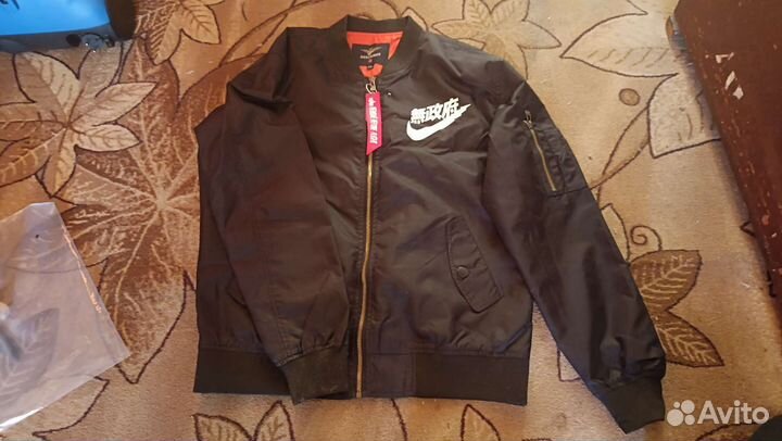 Мужская куртка бомбер 48р