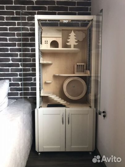 Витрина для шиншилл, делу «Тайга» с тумбой