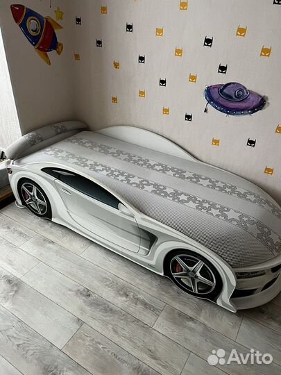 Кровать машина