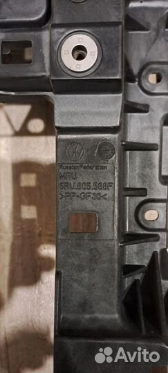 Рамка радиатора volkswagen polo седан(телевизор)