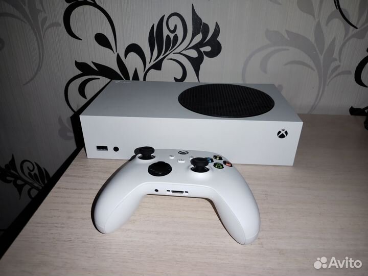 Xbox серия s на гарантии