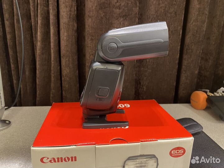 Вспышка Canon Speedlite 600EX-RT