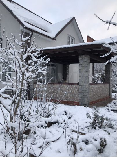 Дом 187 м² на участке 7,7 сот.