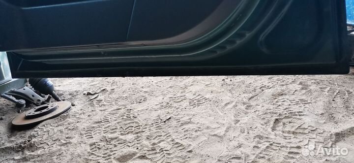 Правая пассажирская дверь Opel Astra H универсал